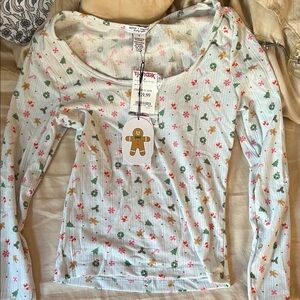 Christmas PJs!! Never worn. Super light weight and so cute.